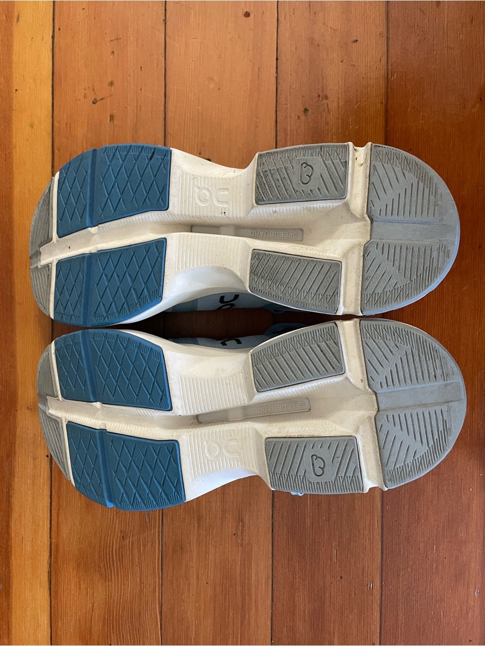 On Running Cloudpulse Sneakers, Women's 8.5 Light Blue - Picture 5 of 7